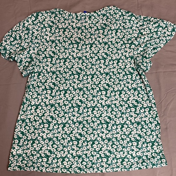 Lucky Bramd women’s short sleeve top size L green floral printed top NWT! - Picture 7 of 8